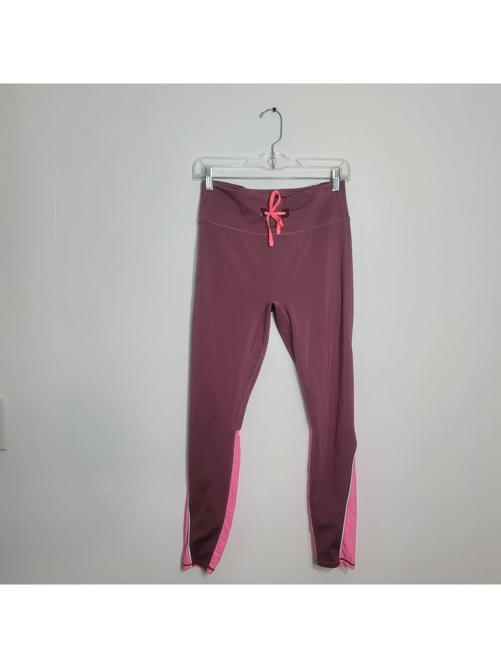 Fabletics Burgundy Pink High Waisted Athletic Leggings Size Large